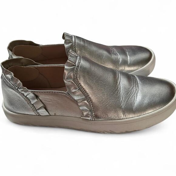 Kate Spade New York Metallic Silver Ruffle Lilly SlipOn Sneakers Kawaii Preppy 6 - Picture 1 of 8